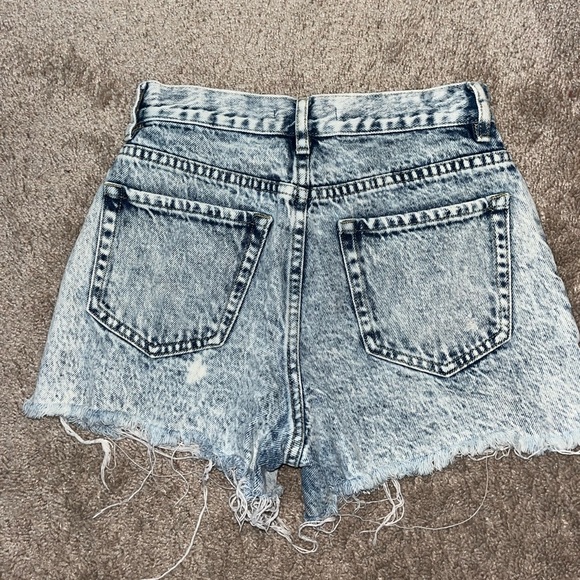 Pacsun high rise vintage short, size 24 - Picture 2 of 3